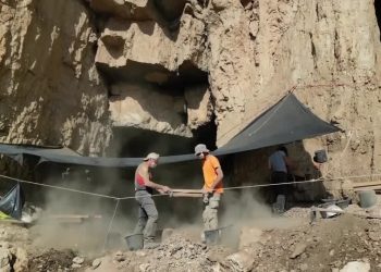 Israeli archaeologists excavate ancient cave - Travel News, Insights & Resources.