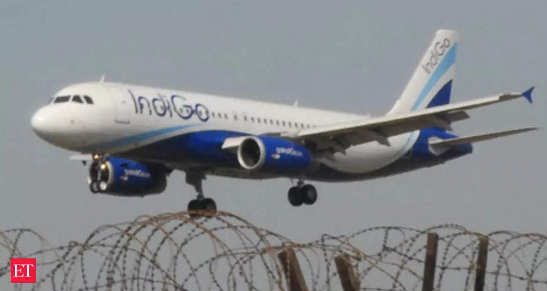 Twitter backs IndiGo Air Hostess for standing up to Entitled - Travel News, Insights & Resources.