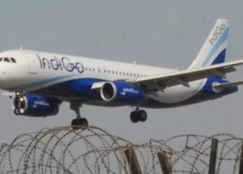 Twitter backs IndiGo Air Hostess for standing up to Entitled - Travel News, Insights & Resources.