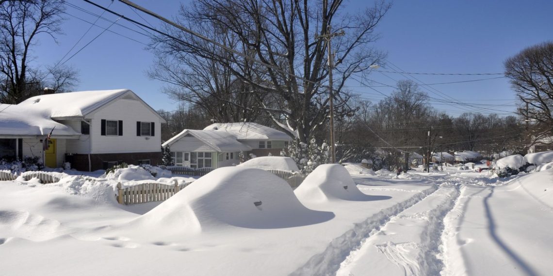 Heavy snowfall snarled air travel across Japan Korea - Travel News, Insights & Resources.