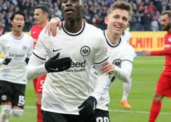 Kolo Muani double guides Frankfurt to German Cup quarters - Travel News, Insights & Resources.