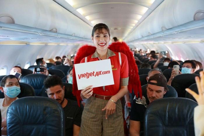 Vietjet Air co operates with FashionTV to organise an in flight fashion - Travel News, Insights & Resources.