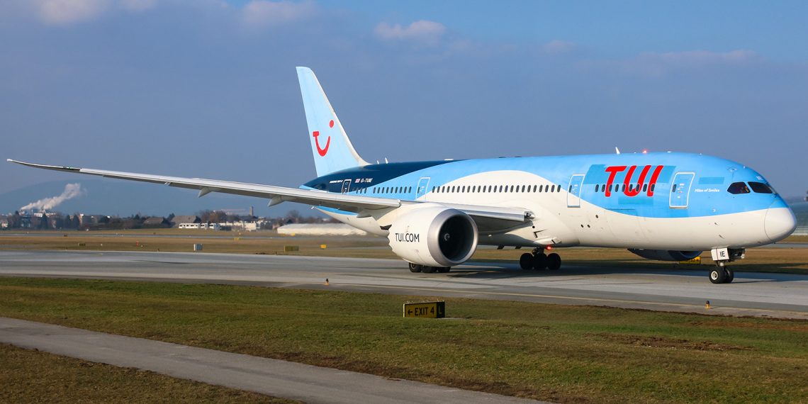 G TUIE TUI Airways Boeing 787 8 Dreamliner - Travel News, Insights & Resources.