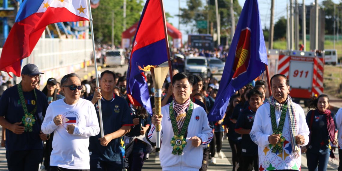 The SEAG Torch Relay in Cambodia shines brightly in Tagaytay - Travel News, Insights & Resources.