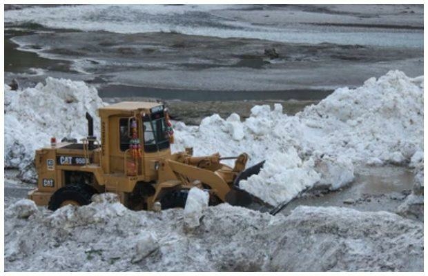 Kaghan Naran Road Shut Down for All Vehicles after Glacier Outburst - Travel News, Insights & Resources.