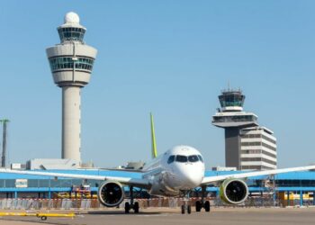 Amsterdam Schiphol to increase airport charges