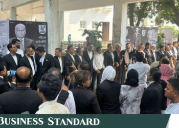 Pro BNP lawyers stage demo at Supreme Court condemning Mirza Fakhruls - Travel News, Insights & Resources.