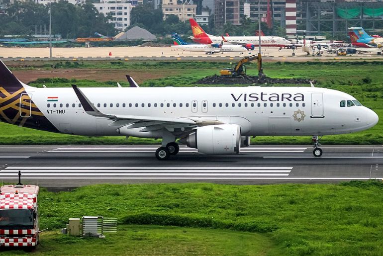 vistara mumbai to frankfurt flight 