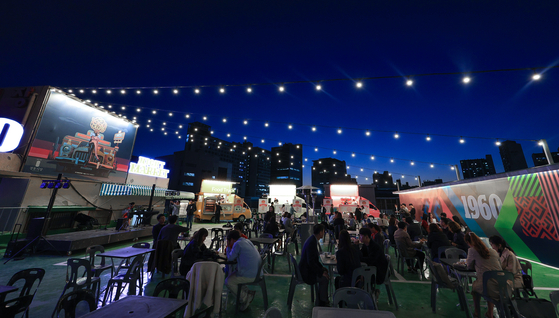 Gyeongdong Market in Dongdaemun District, eastern Seoul, at night [YONHAP]