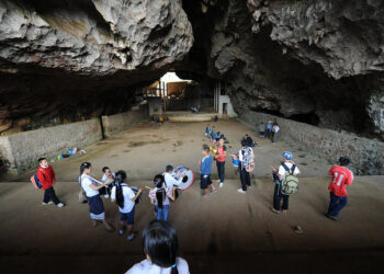 5 Caves in Laos That Should Be in Any Spelunkers - Travel News, Insights & Resources.