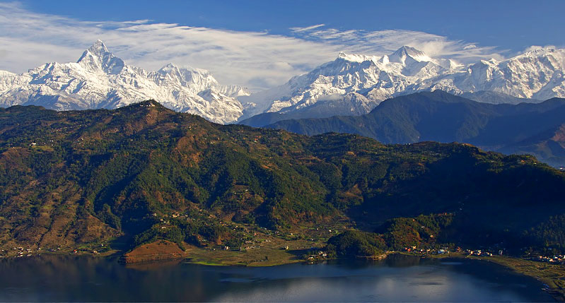 AnapurnaFromPokhara Jean Marie Hullot Wikimedia CC3.0 - Travel News, Insights & Resources.