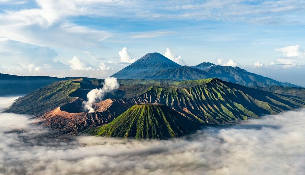 Enam Destinasi Keren Di Indonesia Untuk Liburan Yang Menyejukkan Versi - Travel News, Insights & Resources.