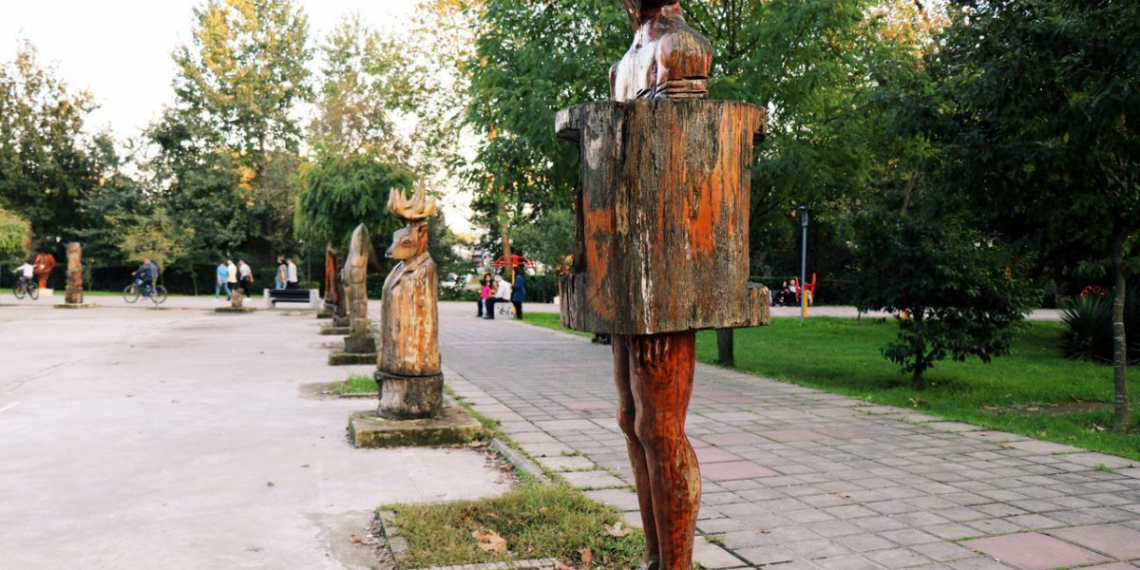 Iran Tourism Mohtasham Gardens Statues In Rasht Northern Iran - Travel News, Insights & Resources.