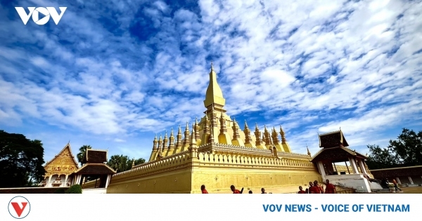 Vietnamese FAM trip delegation survey Laos tourism - Travel News, Insights & Resources.