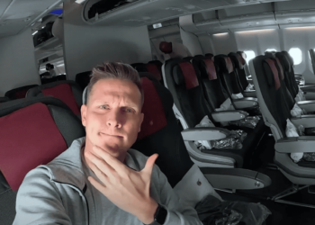 YouTuber banned from flying Qatar Airways for negative review - Travel News, Insights & Resources.