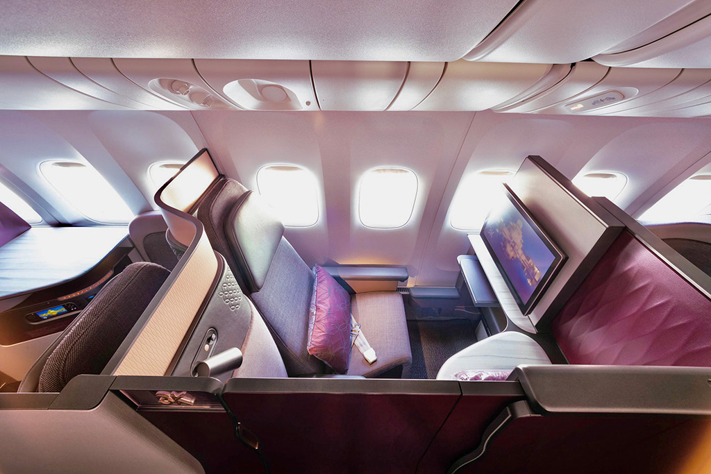 qr qsuite 77w 3 small qatar airways 4 - Travel News, Insights & Resources.