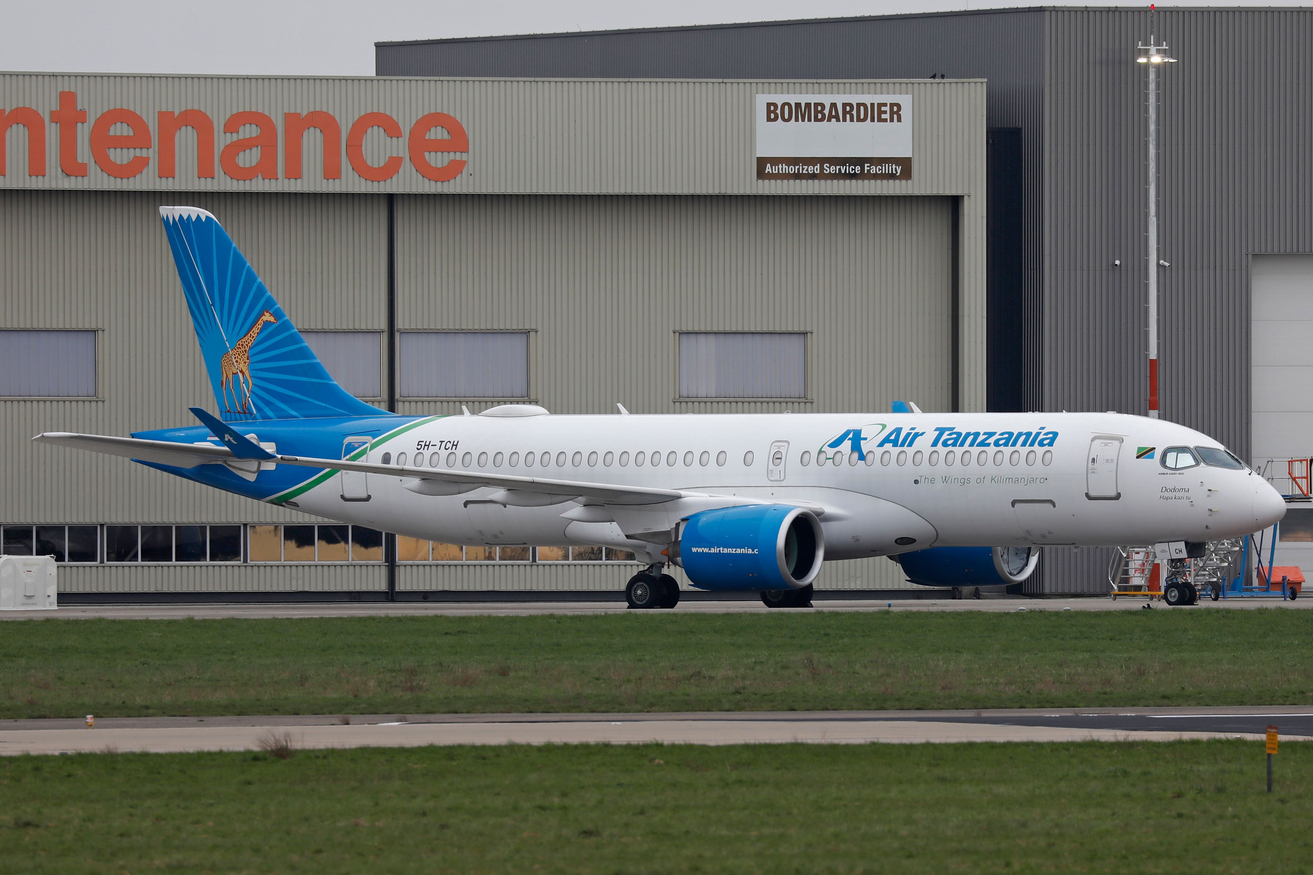 Air Tanzania Airbus A220-300