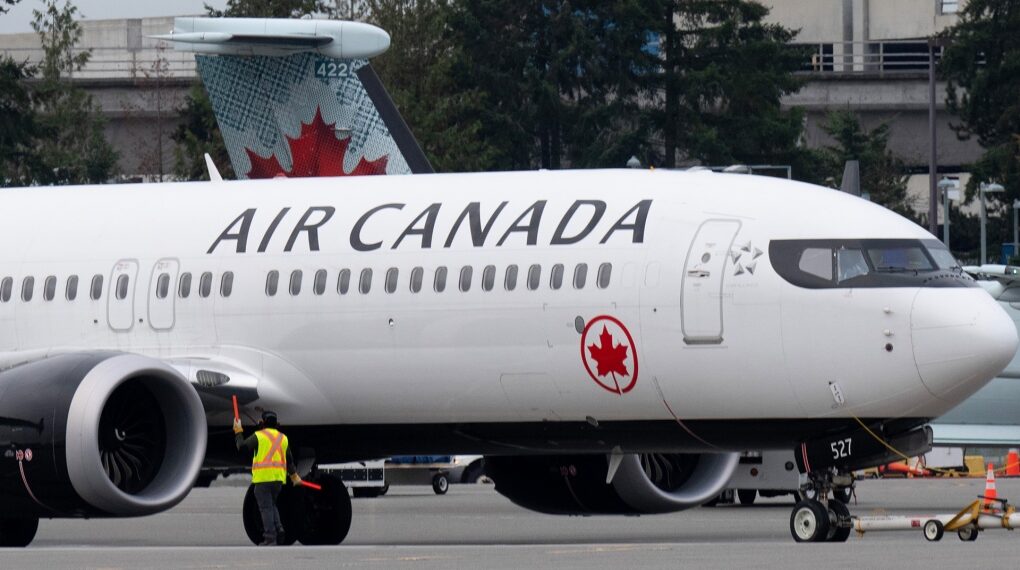 Air Canada passenger falls onto tarmac - Travel News, Insights & Resources.