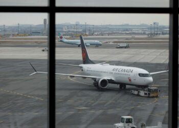 Air Canada passenger opens aircraft door falls onto tarmac authorities - Travel News, Insights & Resources.