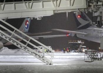Korean Air Plane Punches Hole in Cathay Jet at Japan - Travel News, Insights & Resources.