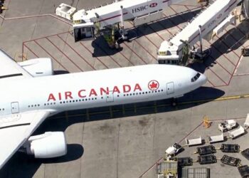 Man falls from Air Canada plane to Pearson tarmac - Travel News, Insights & Resources.