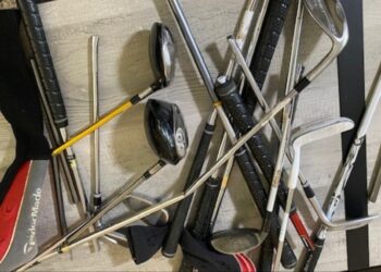 Ontario man shocked golf clubs bent broken after Air Canada - Travel News, Insights & Resources.