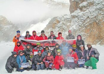 Over 11000 foreign climbers tourists visited GB in 2023 - Travel News, Insights & Resources.