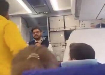 Passenger hits IndiGo pilot at Delhi airport over flight delay - Travel News, Insights & Resources.