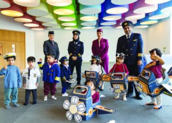 QF early education students interact with Qatar Airways crew - Travel News, Insights & Resources.