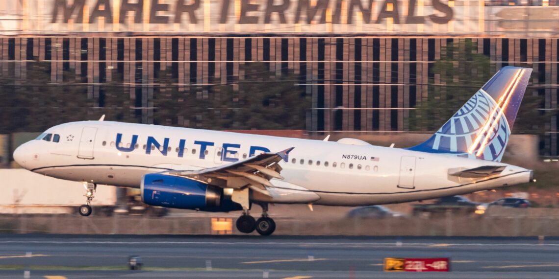 United Airlines Airbus A319 Makes Emergency Landing Over Door Warning - Travel News, Insights & Resources.