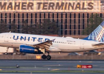 United Airlines Airbus A319 Makes Emergency Landing Over Door Warning - Travel News, Insights & Resources.