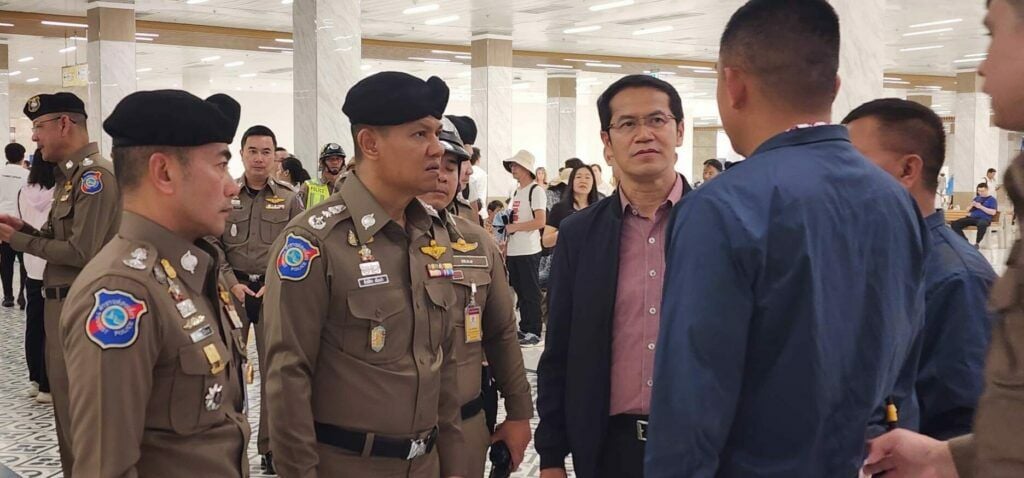 Thai Tourist Police enhance Grand Palace facilities ahead of Chinese New Year | News by Thaiger