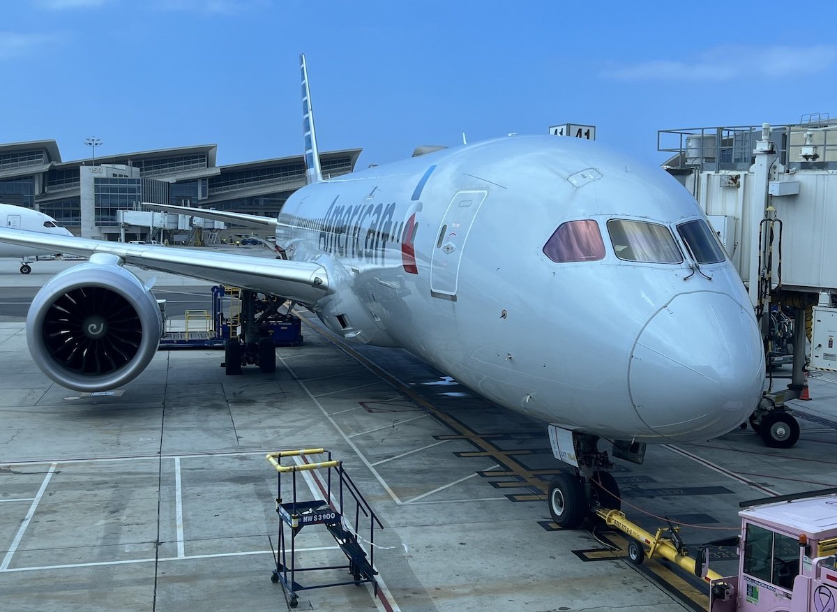 American 787 LAX - Travel News, Insights & Resources.