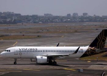 Dubai passengers on Vistara flight land at domestic terminal BCAS - Travel News, Insights & Resources.