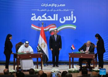 Egypt UAE sign deal to develop new city on Egypts - Travel News, Insights & Resources.