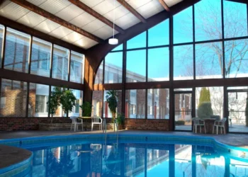 Ingleside Hotel Springs Waterpark in Pewaukee WI Listed For.webp - Travel News, Insights & Resources.