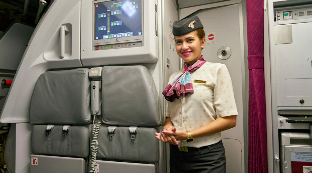 Qatar Airways eliminates controversial employee uniform social media ban – - Travel News, Insights & Resources.