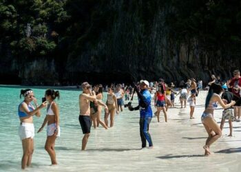 Thailand plans to waive visas for more countries VnExpress - Travel News, Insights & Resources.