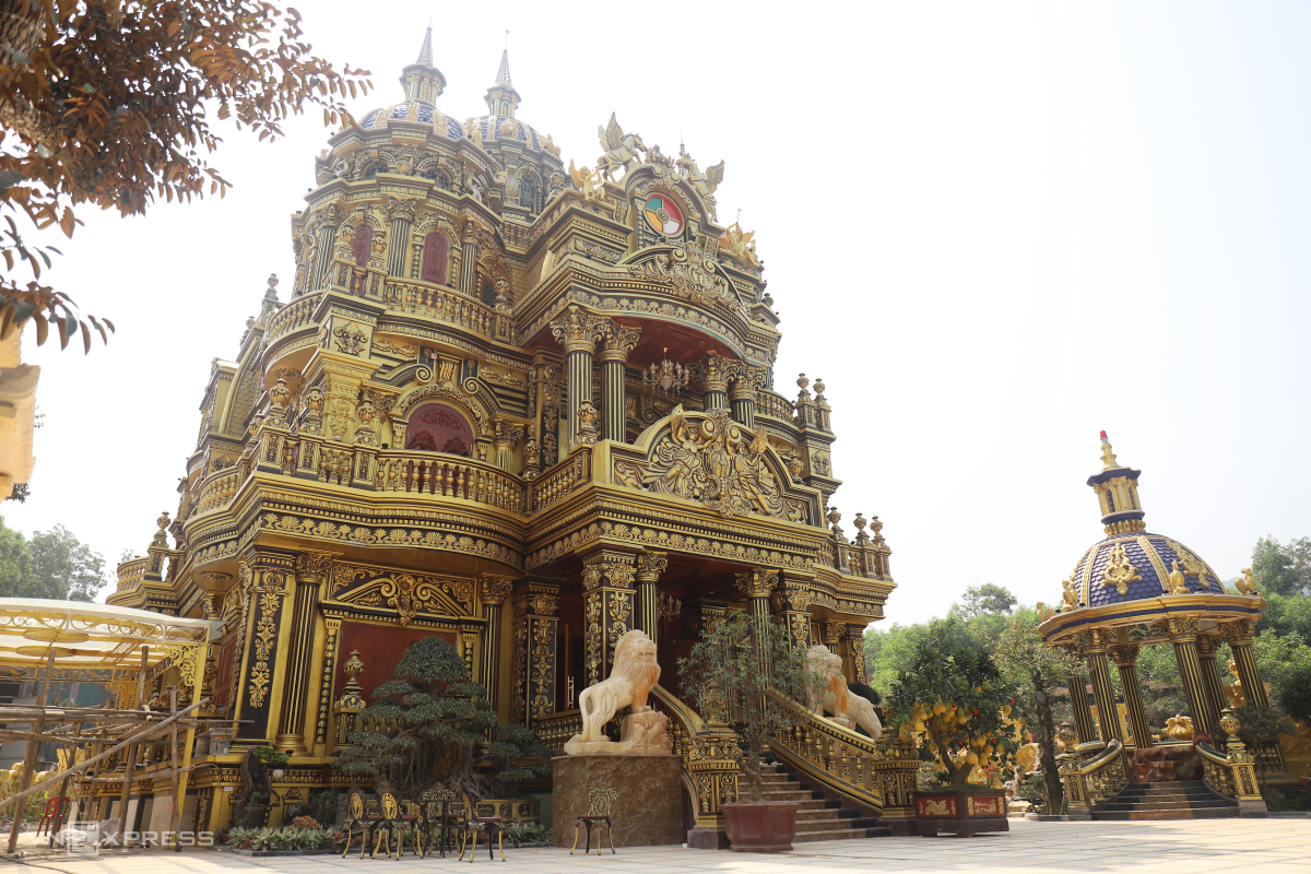 Scrap dealer builds $2.85M gold-plated castle in central Vietnam