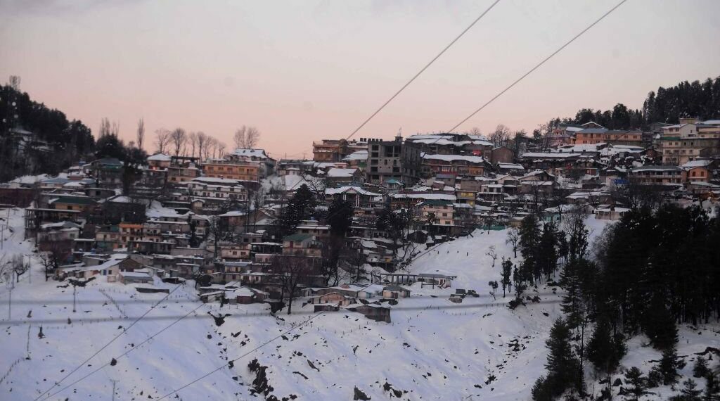 13 tourists facilitation centres set up in Murree to help - Travel News, Insights & Resources.