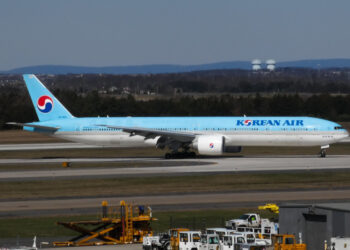HL7204 Korean Air Boeing 777 300ER by Jacob Pachter AeroXplorer - Travel News, Insights & Resources.