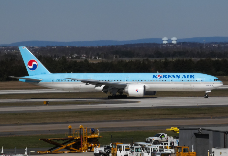 HL7204 Korean Air Boeing 777 300ER by Jacob Pachter AeroXplorer - Travel News, Insights & Resources.