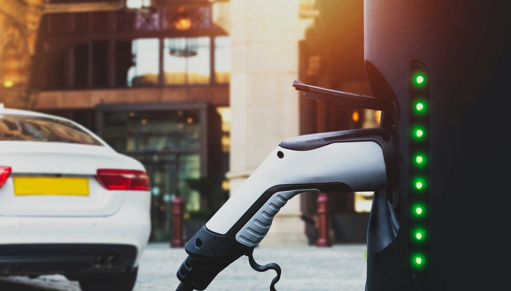 Hotels missing out on revenue from electric vehicle charge points - Travel News, Insights & Resources.