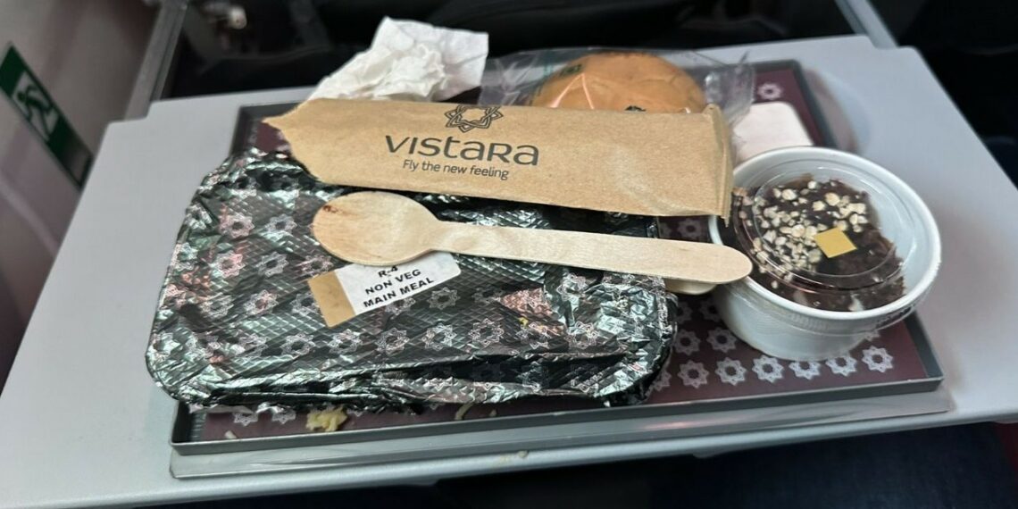 Is Vistara Food On The Same Par With Hostel Food - Travel News, Insights & Resources.