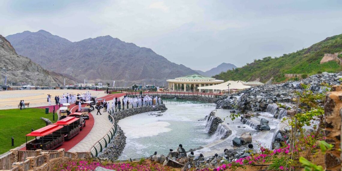 New attraction in UAE Hanging Gardens opens in Sharjah.com - Travel News, Insights & Resources.