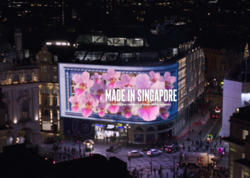 Singapore Comes Alive with Larger Than Life 3D Billboards - Travel News, Insights & Resources.