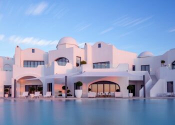 Theres Now a Fake Santorini in Abu Dhabi to Lure - Travel News, Insights & Resources.