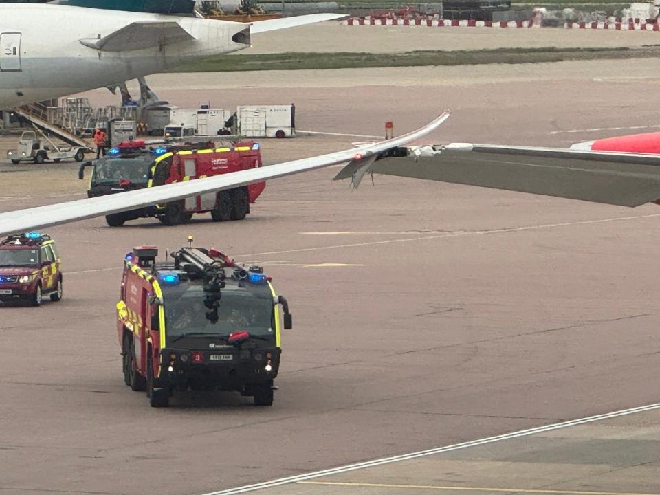 The wings collided on the runway (Alex Whittles / Twitter)