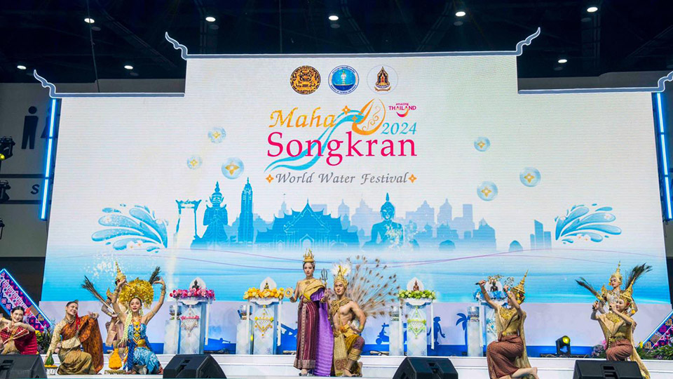 1712117648 526 t 12 ‘Maha Songkran World Water Festival 2024 grand celebration of traditional Thai New Year April 1 - Travel News, Insights & Resources.