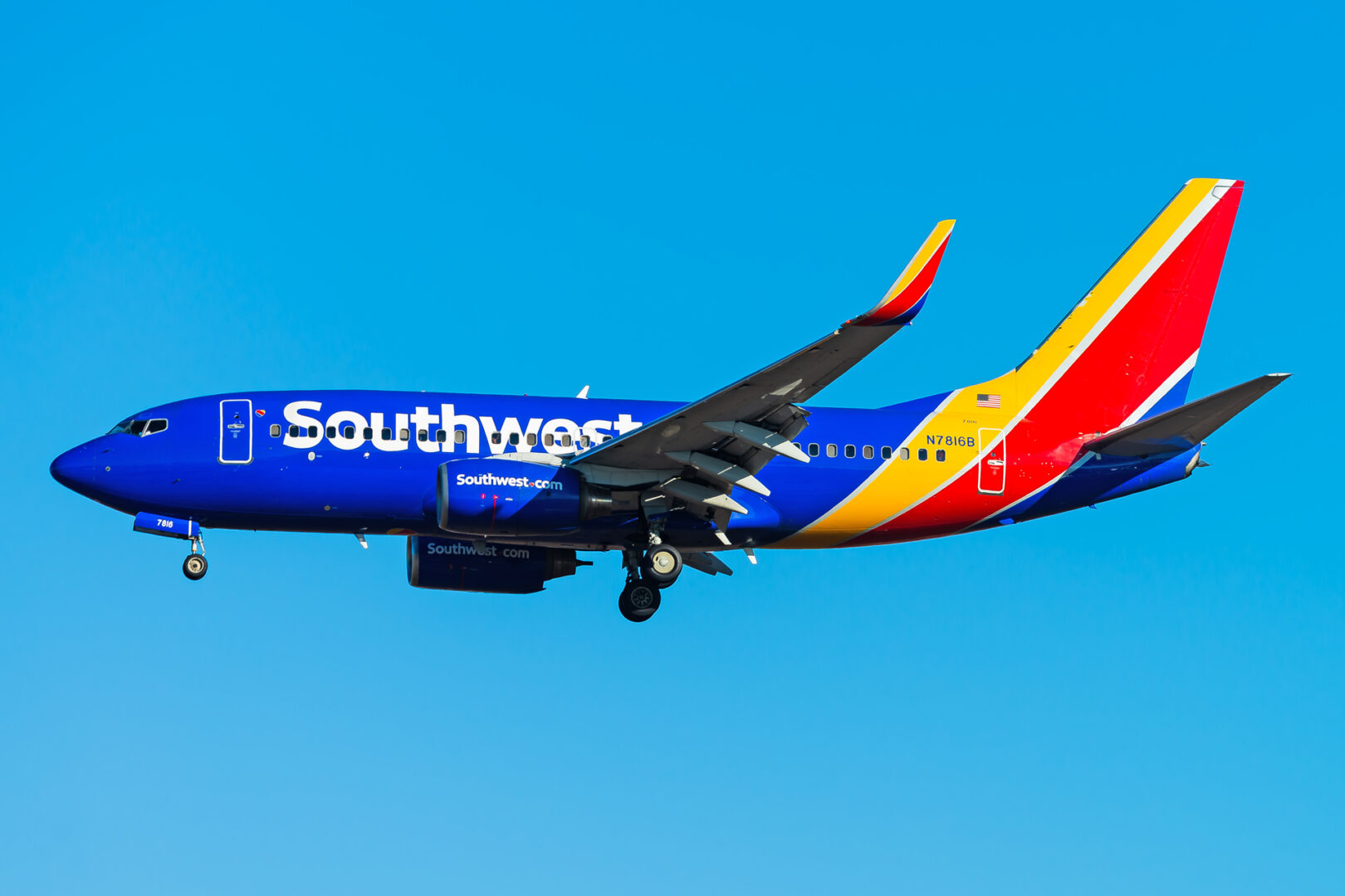 N7816B Southwest Airlines Boeing 737-700. Photo: Tony Bordelais/Airways